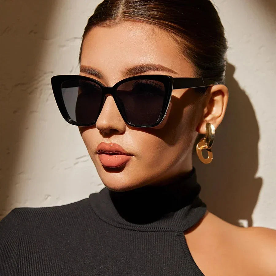 Hanna | Women's Cat-Eye Sunglasses-Metro Lane Plaza