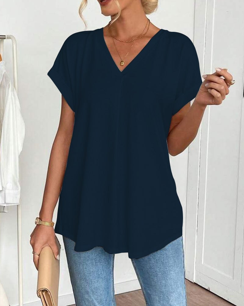 Amelia | Women's Slimming V-Neck T-Shirt for Effortless Style-Metro Lane Plaza