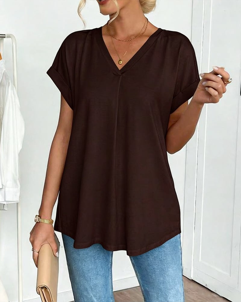 Amelia | Women's Slimming V-Neck T-Shirt for Effortless Style-Metro Lane Plaza