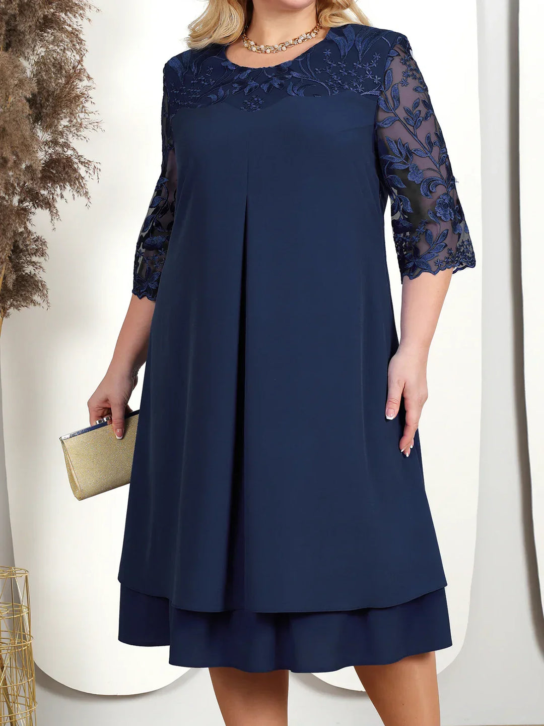 Theresa | Women's Plus Size Embroidered Banquet Dress-Metro Lane Plaza