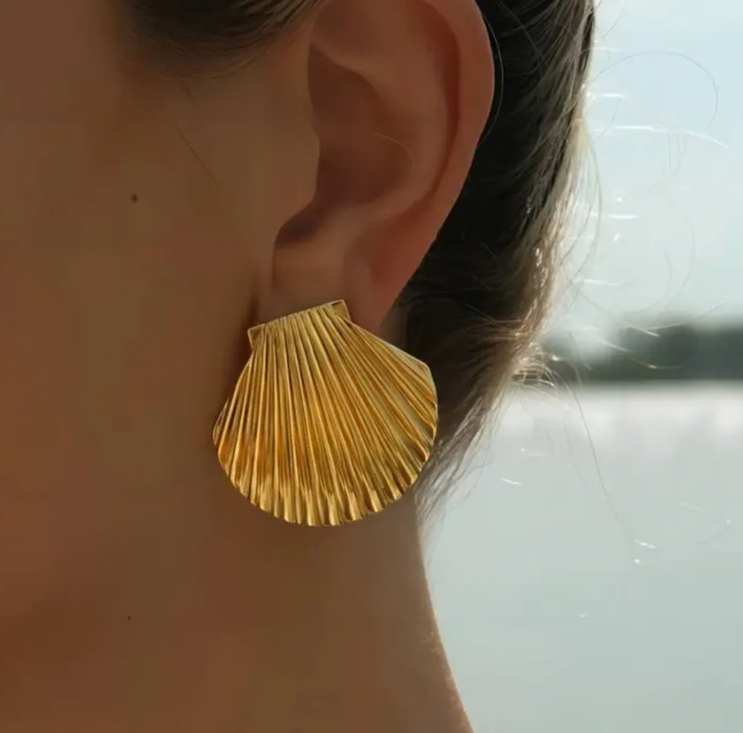 Sophia | Women's Gold Shell-Shaped Earrings-Metro Lane Plaza