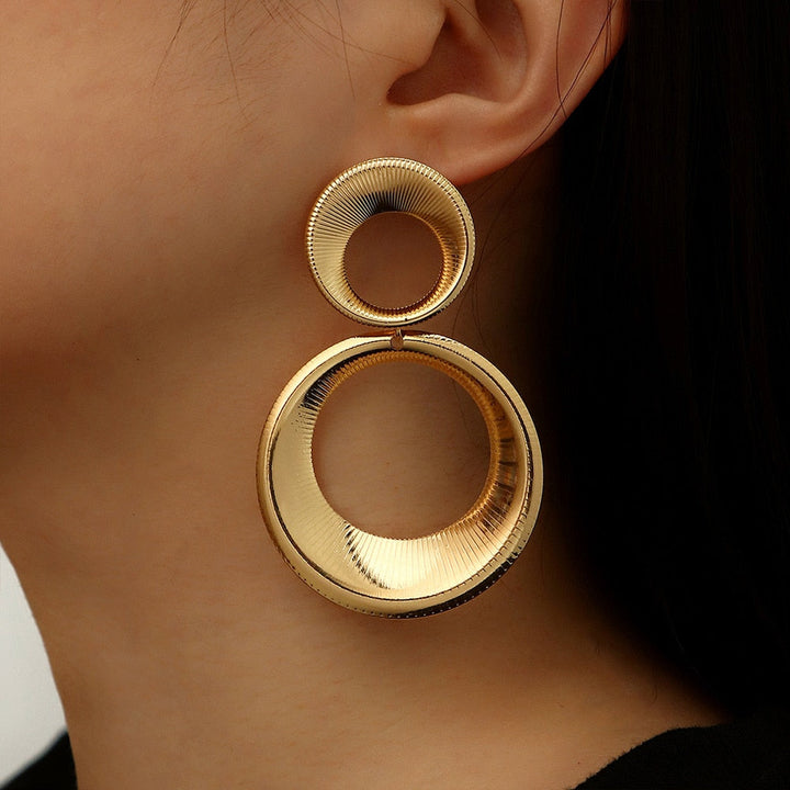 Anja | Women's Gold Earrings with 3D Effect – Minimalist Style-Metro Lane Plaza