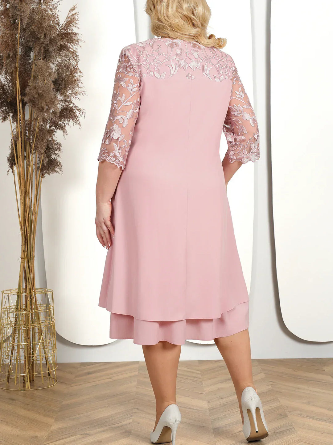 Theresa | Women's Plus Size Embroidered Banquet Dress-Metro Lane Plaza