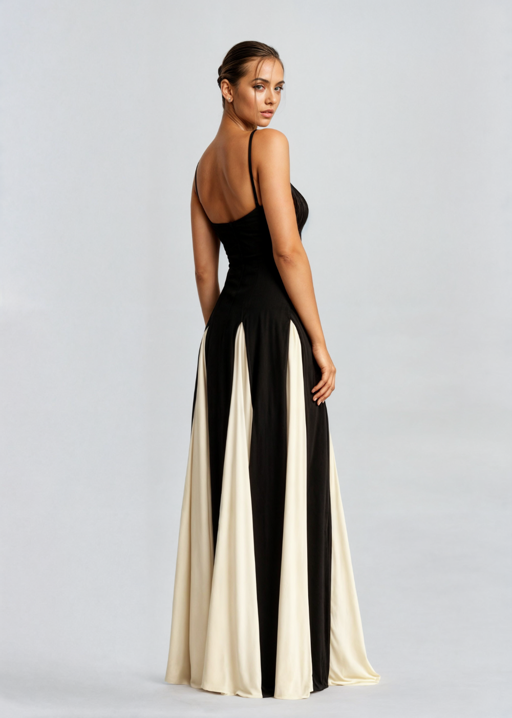 Women's Elegant Maxi Dress-Metro Lane Plaza