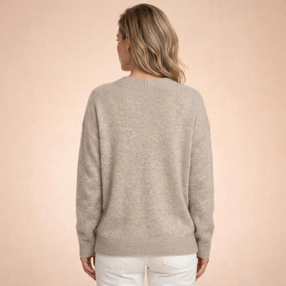 Emma | Women's Warm Soft V-Neck Cashmere Sweater-Metro Lane Plaza