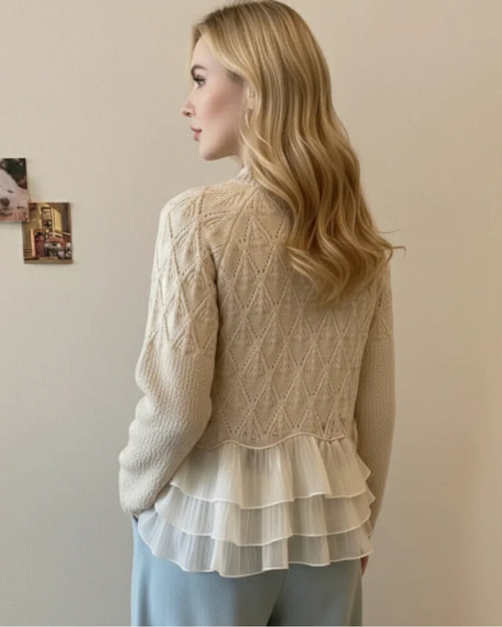 Damenpullover mit Rüschen