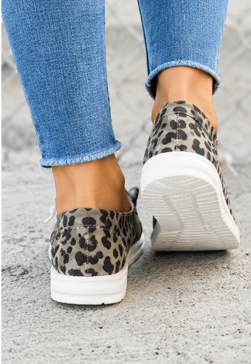 Idony | Women's Leopard Print Breathable Sneakers-Metro Lane Plaza