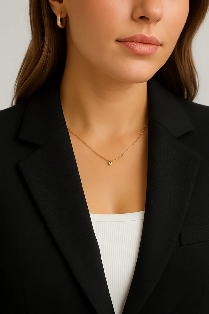 Slim-fit blazer til kvinder med enkelttradet lukning