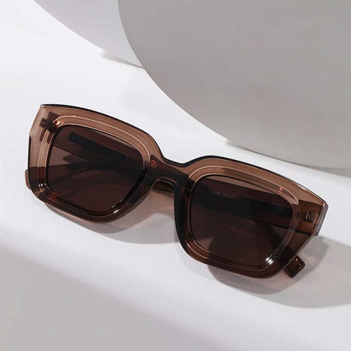 Samantha | Women's Retro Square Sunglasses-Metro Lane Plaza