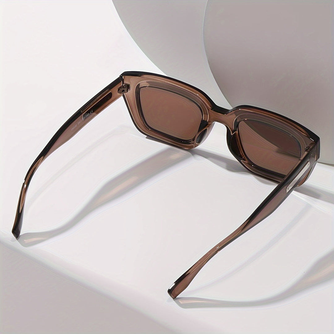Samantha | Women's Retro Square Sunglasses-Metro Lane Plaza