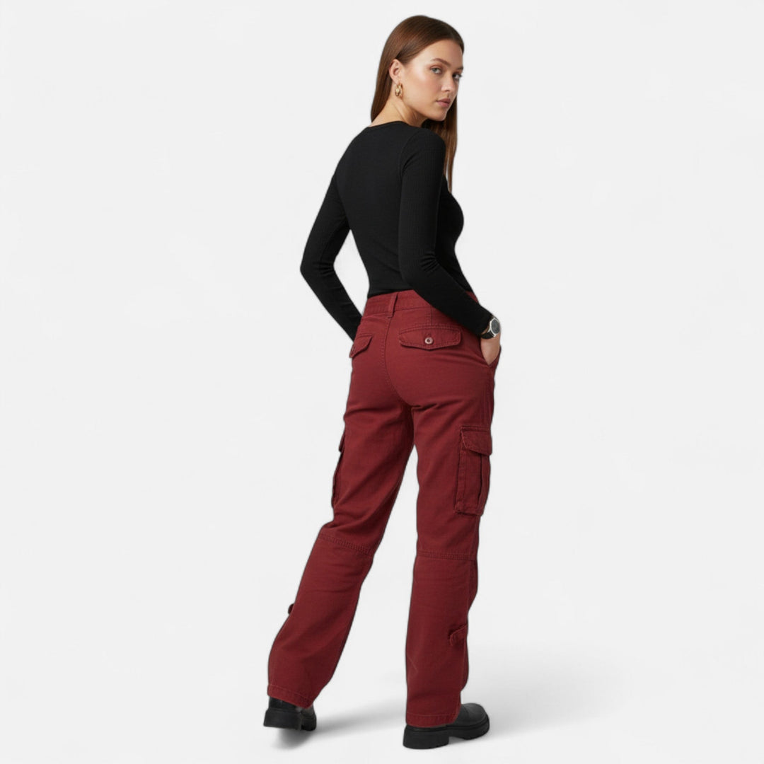 Novara | Women's Comfortable and Chic Cargo Pants-Metro Lane Plaza