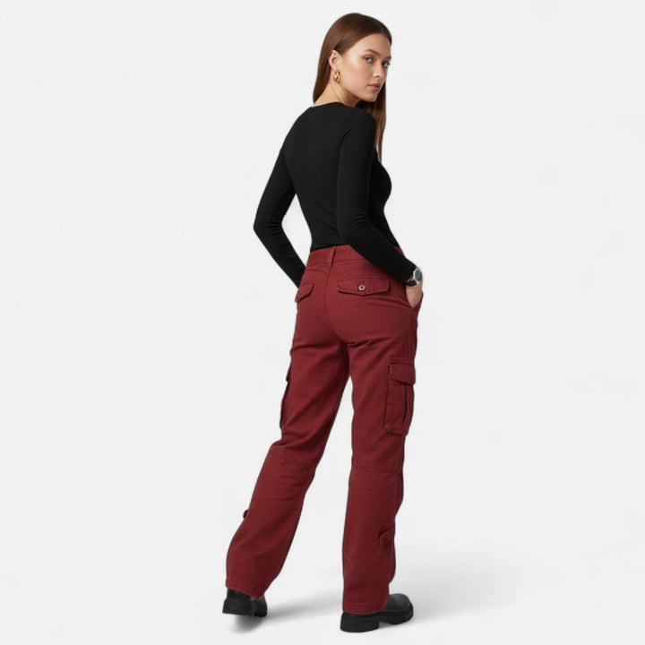 Novara | Women's Comfortable and Chic Cargo Pants-Metro Lane Plaza
