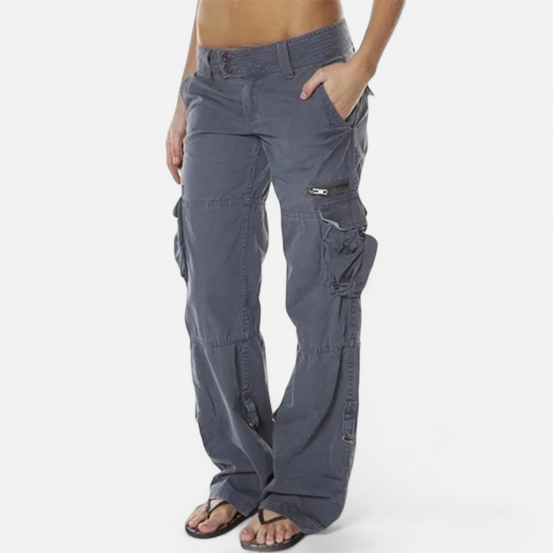 Novara | Women's Comfortable and Chic Cargo Pants-Metro Lane Plaza