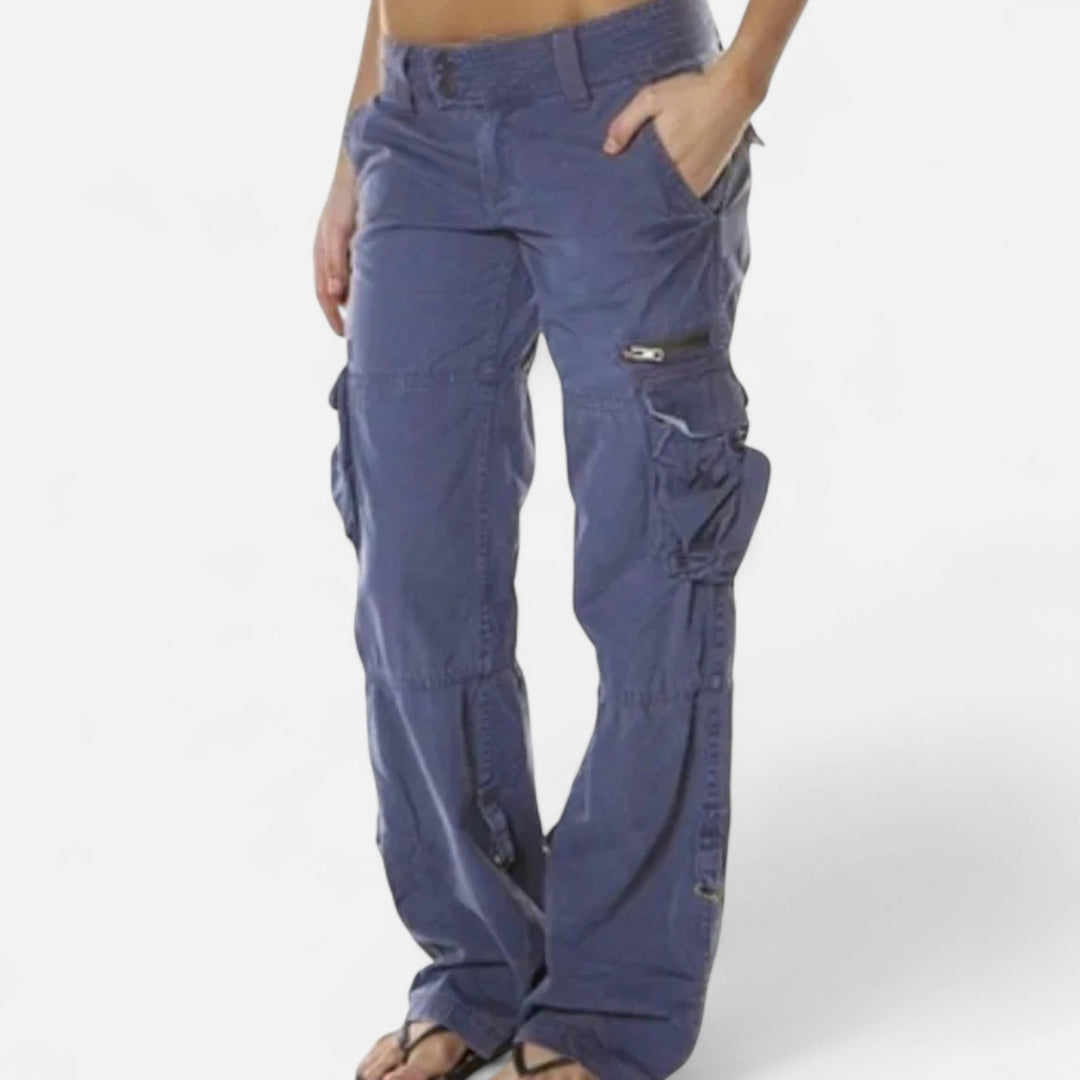 Novara | Women's Comfortable and Chic Cargo Pants-Metro Lane Plaza