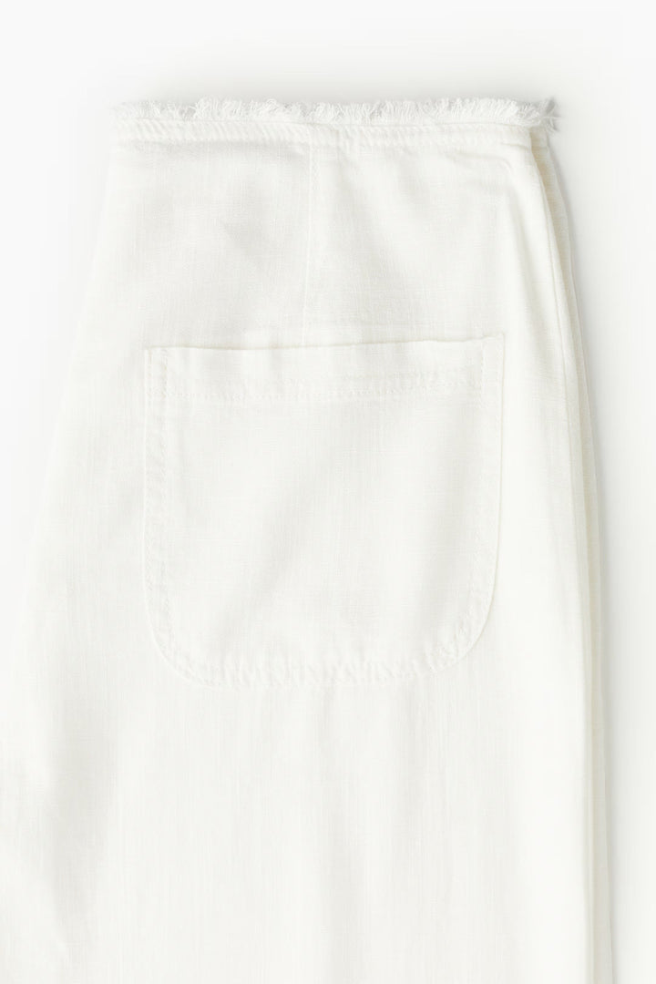 Tilde | Women's Wide-Legged Jeans – Light Denim, Relaxed Fit-Metro Lane Plaza