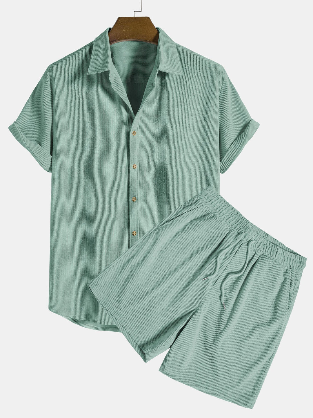 Kortärmad skjorta med knappar och shorts med dragsko för män