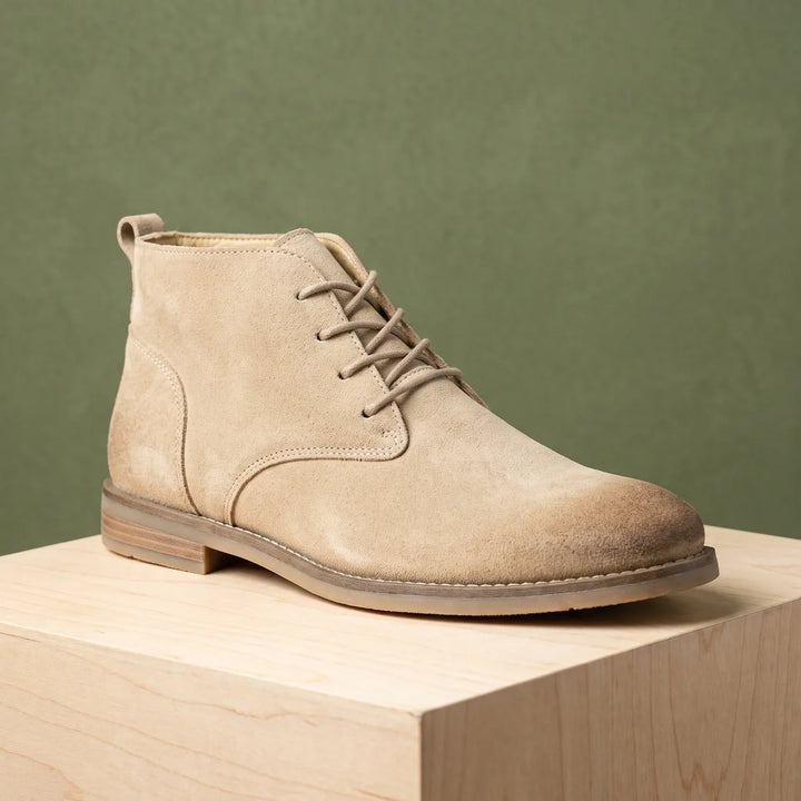 Botines chukka ligeros de ante con cordones para hombre