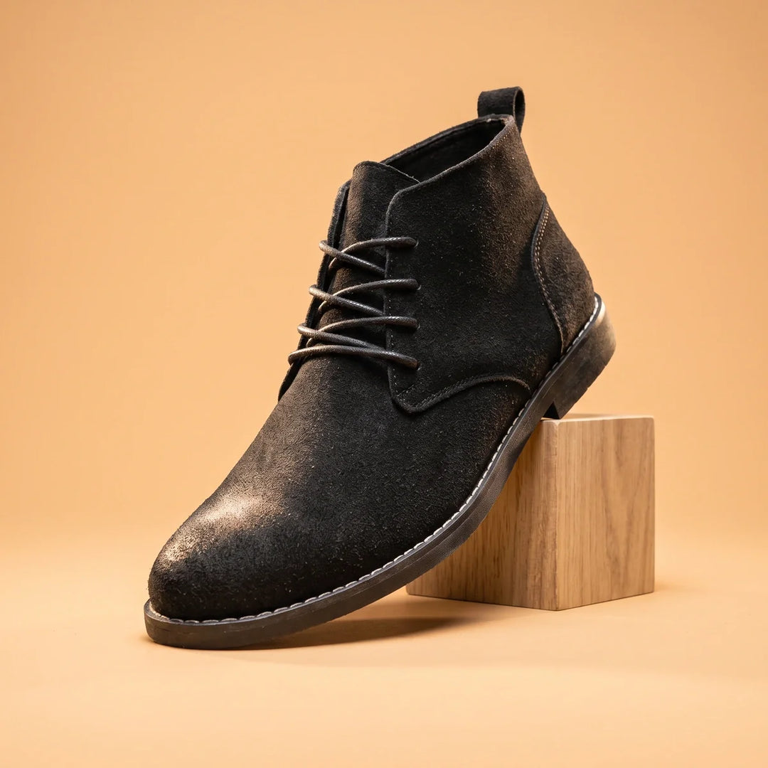 Botines chukka ligeros de ante con cordones para hombre
