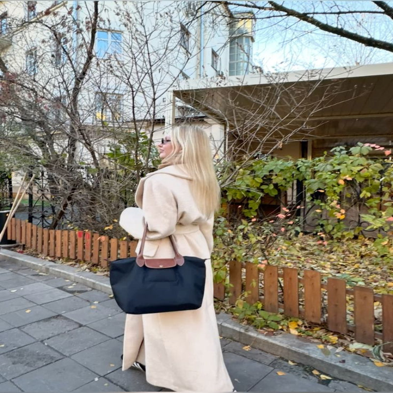 Women's Spacious Elegant Vegan Shopper Handbag for Any Occasion-Metro Lane Plaza