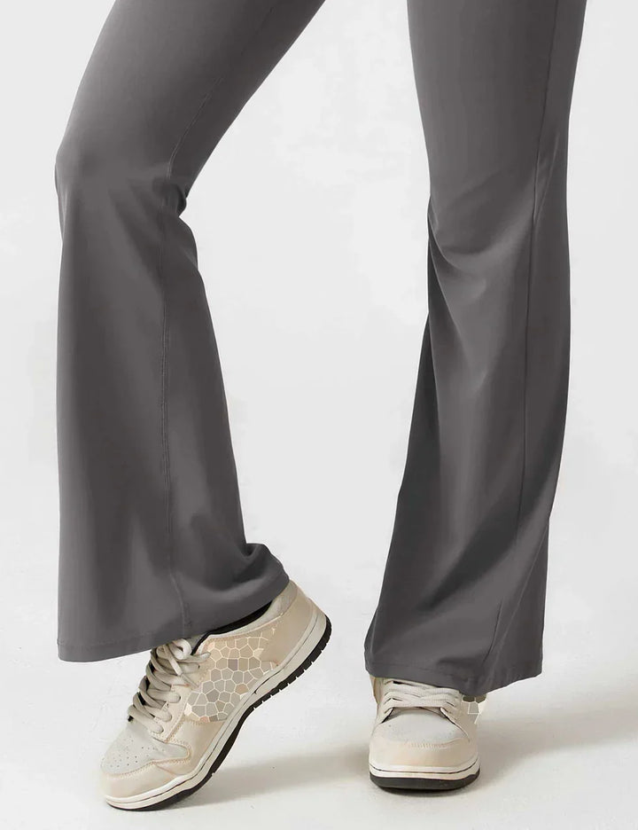 Sophia | Women's Flared Scrunched V-Back Jumpsuit-Metro Lane Plaza