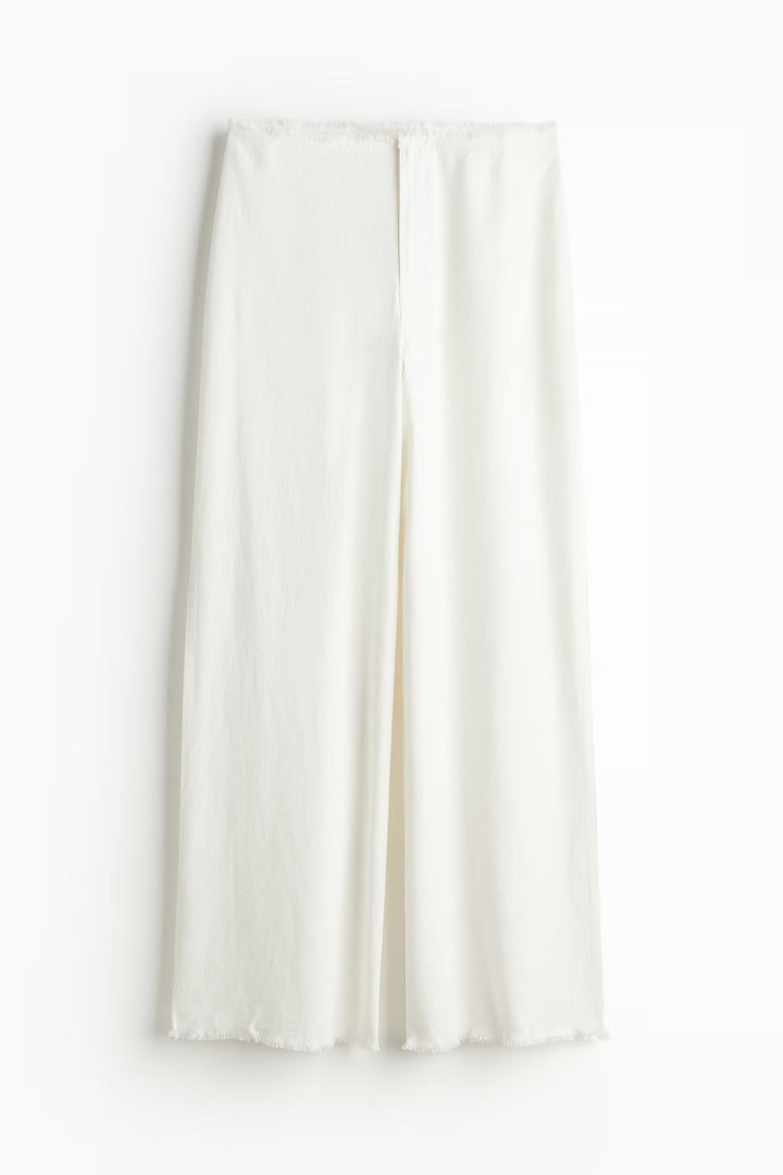Tilde | Women's Wide-Legged Jeans – Light Denim, Relaxed Fit-Metro Lane Plaza