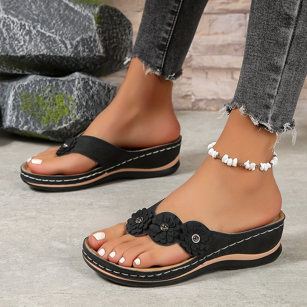 Cressida | Comfortable Adjustable Women's Orthopedic Sandals-Metro Lane Plaza