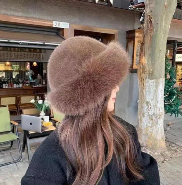 Daphne | Women's Winter Beanie with Soft Fur Lining and Stylish Fit-Metro Lane Plaza