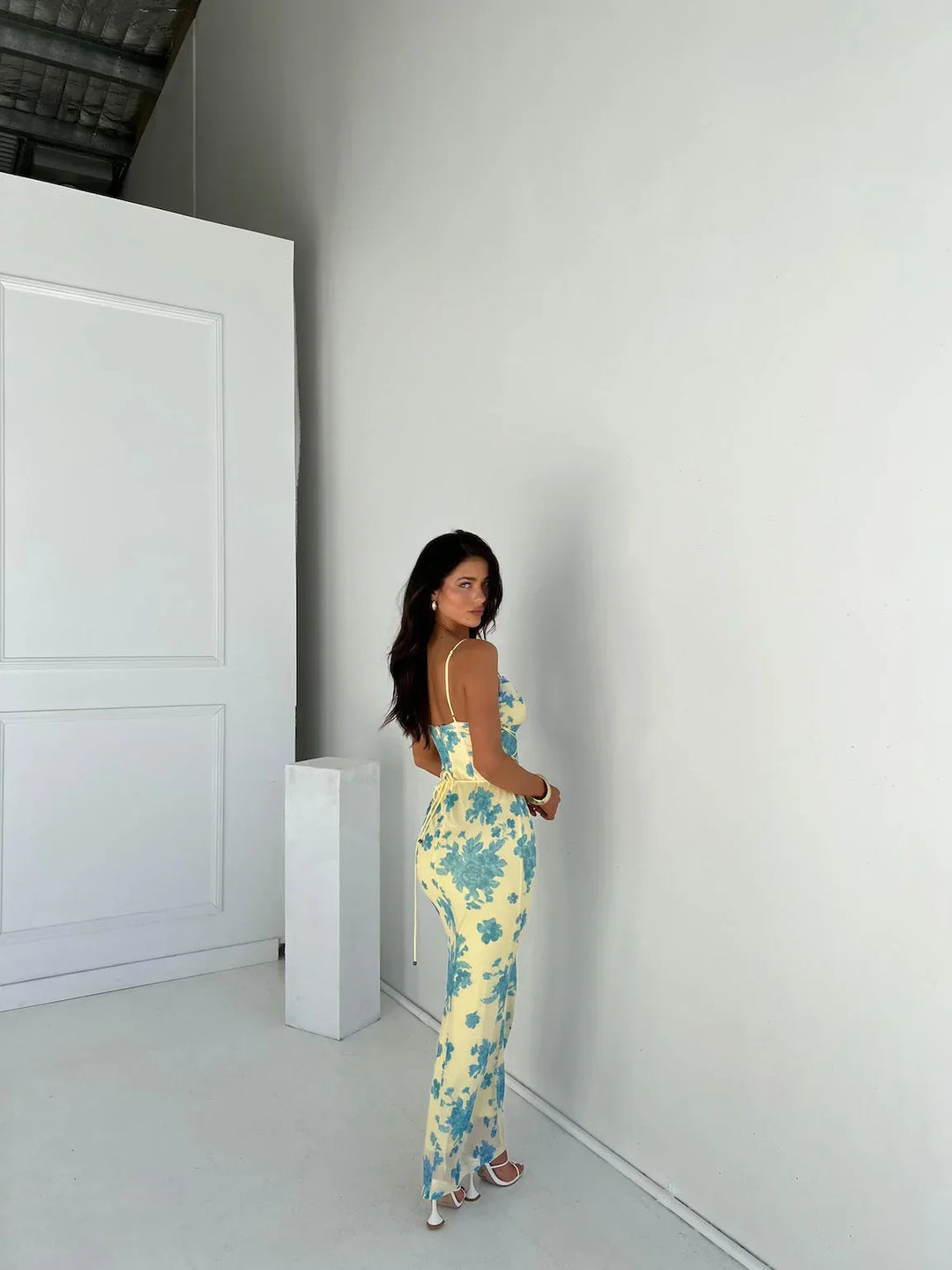 Women's Sleeveless Yellow Floral Maxi Dress in Slim Fit-Metro Lane Plaza