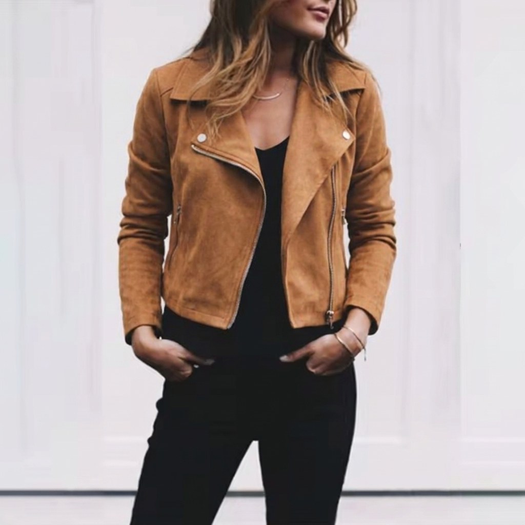Kurze Damenjacke aus Veloursleder im Motorradstil mit asymmetrischem Reißverschluss vorne