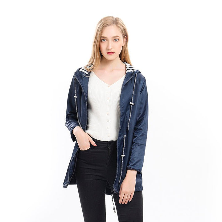 Manteau utilitaire à capuche, cordon de serrage et fermeture zippée pour femme