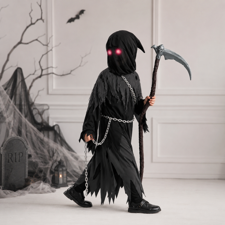 Halloween-Kostüm für Kinder als Sensenmann mit Sense und leuchtenden Augen
