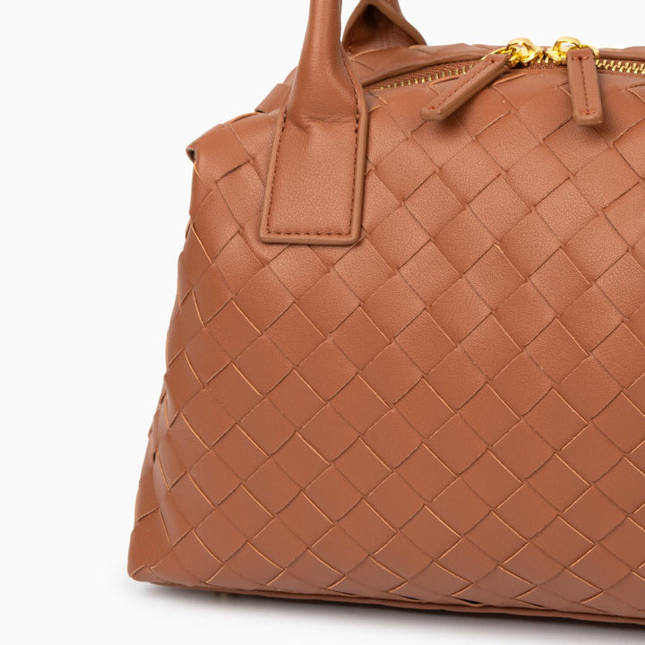 Women's Elegant Leather Handbag - Timeless Style for Everyday Use-Metro Lane Plaza