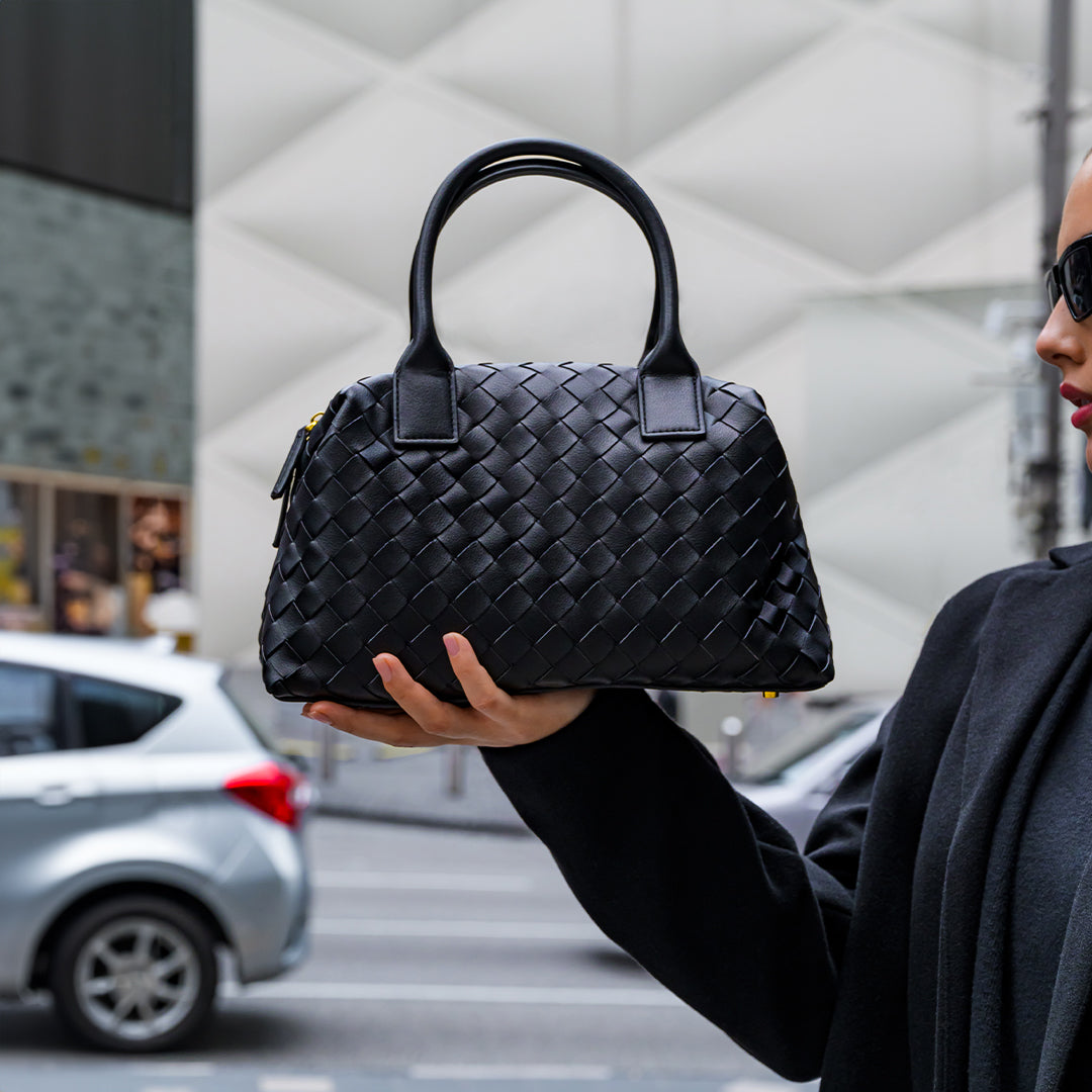 Women's Elegant Leather Handbag - Timeless Style for Everyday Use-Metro Lane Plaza