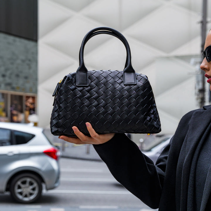 Women's Elegant Leather Handbag - Timeless Style for Everyday Use-Metro Lane Plaza