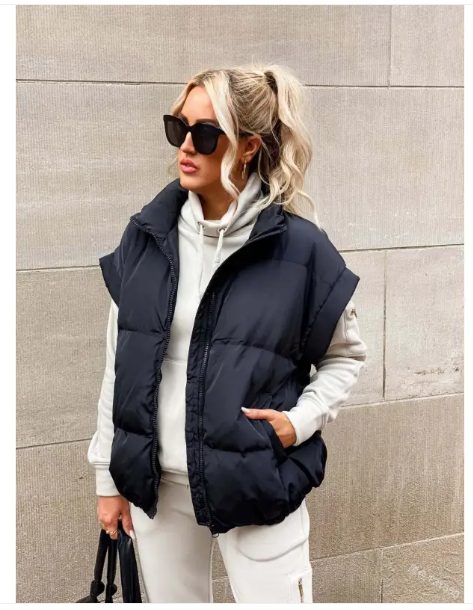 Women's Quilted Sleeveless Gilet with Zipper and Pockets