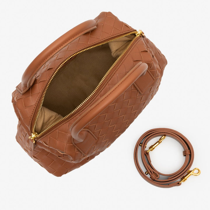 Women's Elegant Leather Handbag - Timeless Style for Everyday Use-Metro Lane Plaza