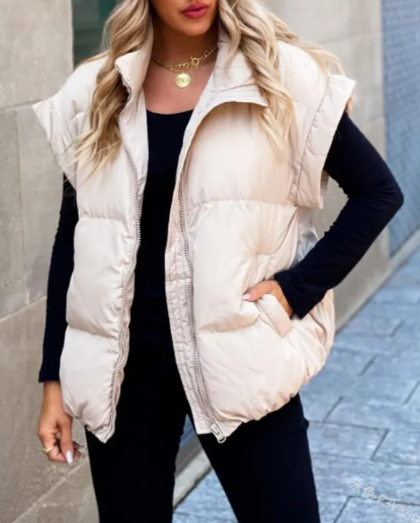 Women's Quilted Sleeveless Gilet with Zipper and Pockets