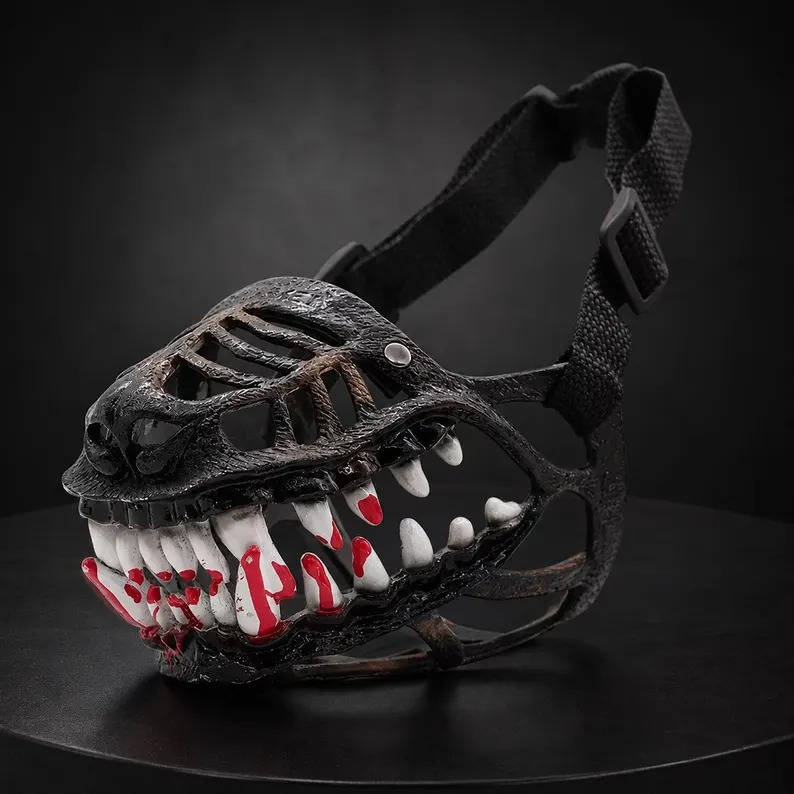 Rode Halloween-hondenmuilkorf met tanden - horrorgriezelmasker met ademend ontwerp