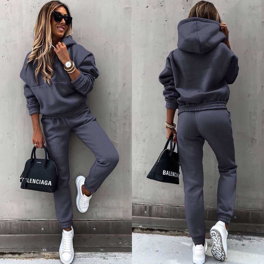Ingrid | Women's Comfortable Jogging Set-Metro Lane Plaza