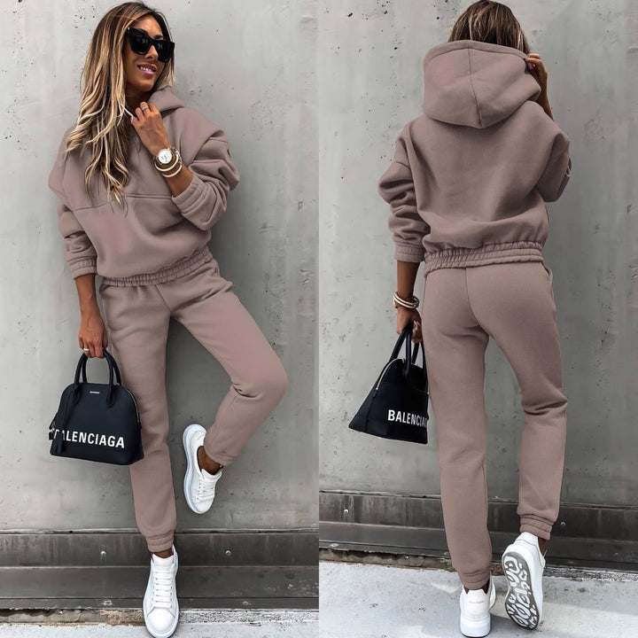 Ingrid | Women's Comfortable Jogging Set-Metro Lane Plaza