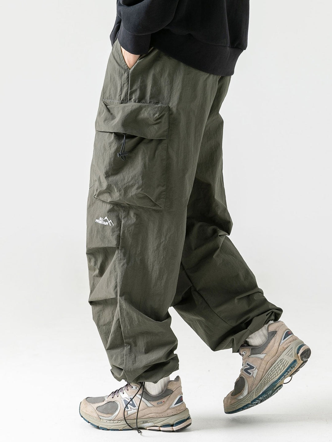 Men's Water-Resistant Cargo Pants for Outdoor and Hiking Activities-Metro Lane Plaza