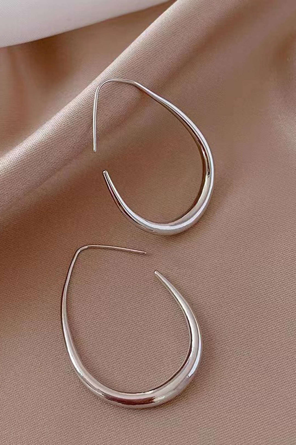 Kaira | Women's Oval Metal Earrings-Metro Lane Plaza