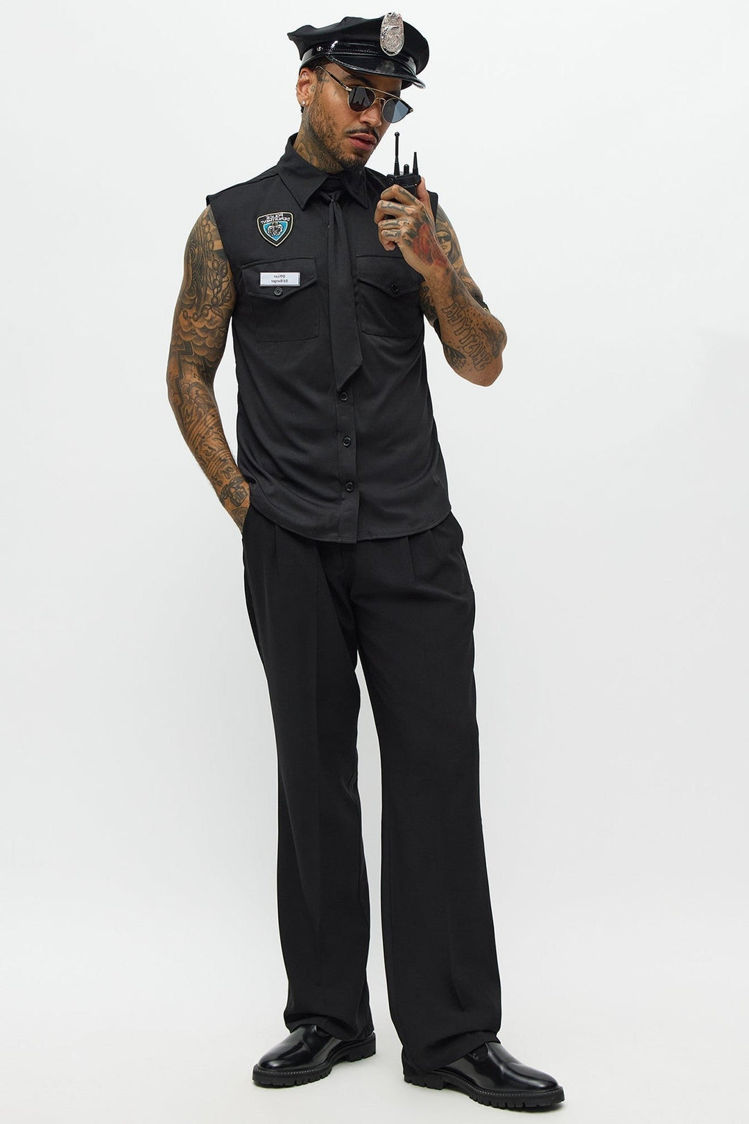 Conjunto feminino de camisa e chapéu de fantasia de oficial