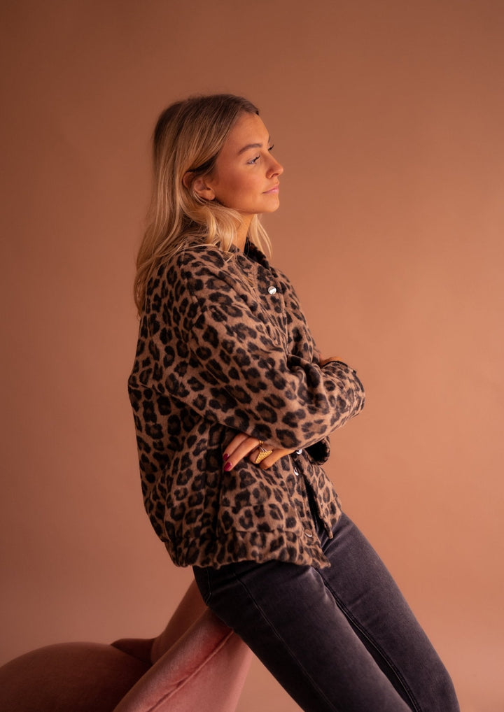 Trendige Jacke für Damen mit Leopardenmuster