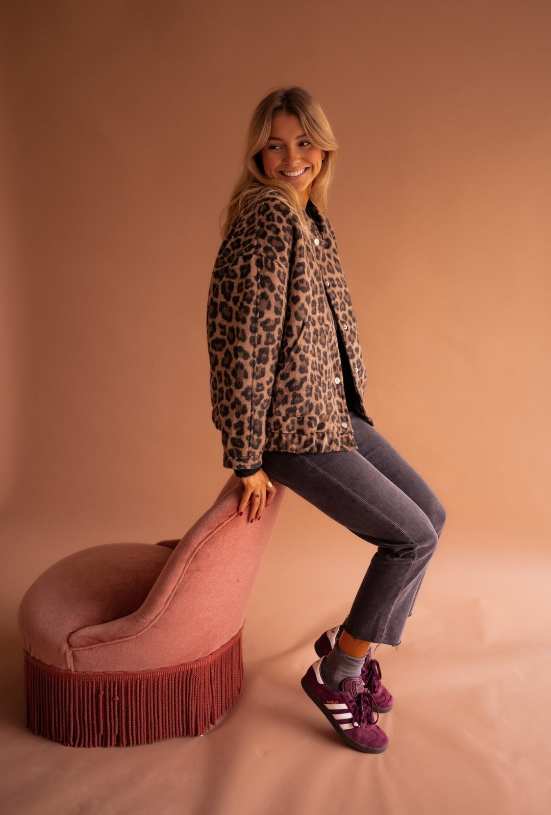 Trendige Jacke für Damen mit Leopardenmuster