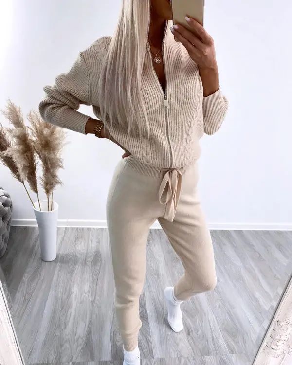 Lynda | Women's Stylish Two-Piece Set with Comfortable Top and Pants-Metro Lane Plaza
