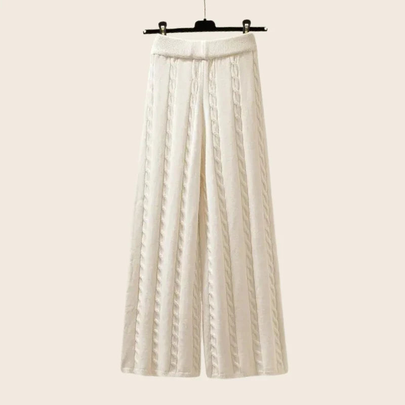 Dreamy Lounge Set | Women's Cotton Loungewear with Relaxed Fit-Metro Lane Plaza