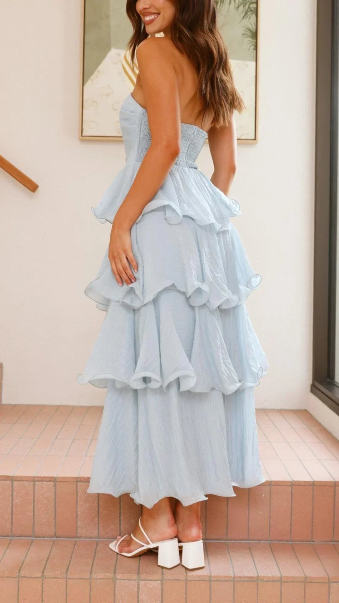 Women's Strapless Tiered Dress with Elegant Layers-Metro Lane Plaza