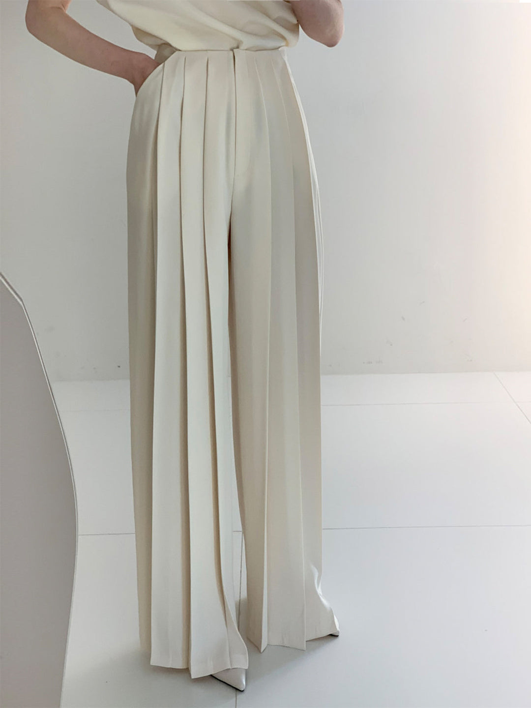 Megan | Women's Pleated High Waist Wide Leg Trousers-Metro Lane Plaza