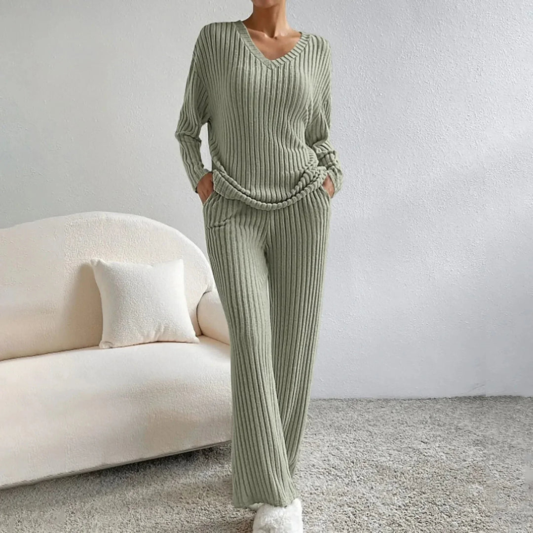 Harper | Women's Two-Piece Lounge Set-Metro Lane Plaza